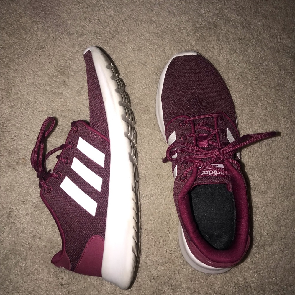 Adidas tennis shoes